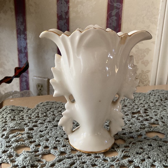 Vintage Weisley Vase - Picture 2 of 4